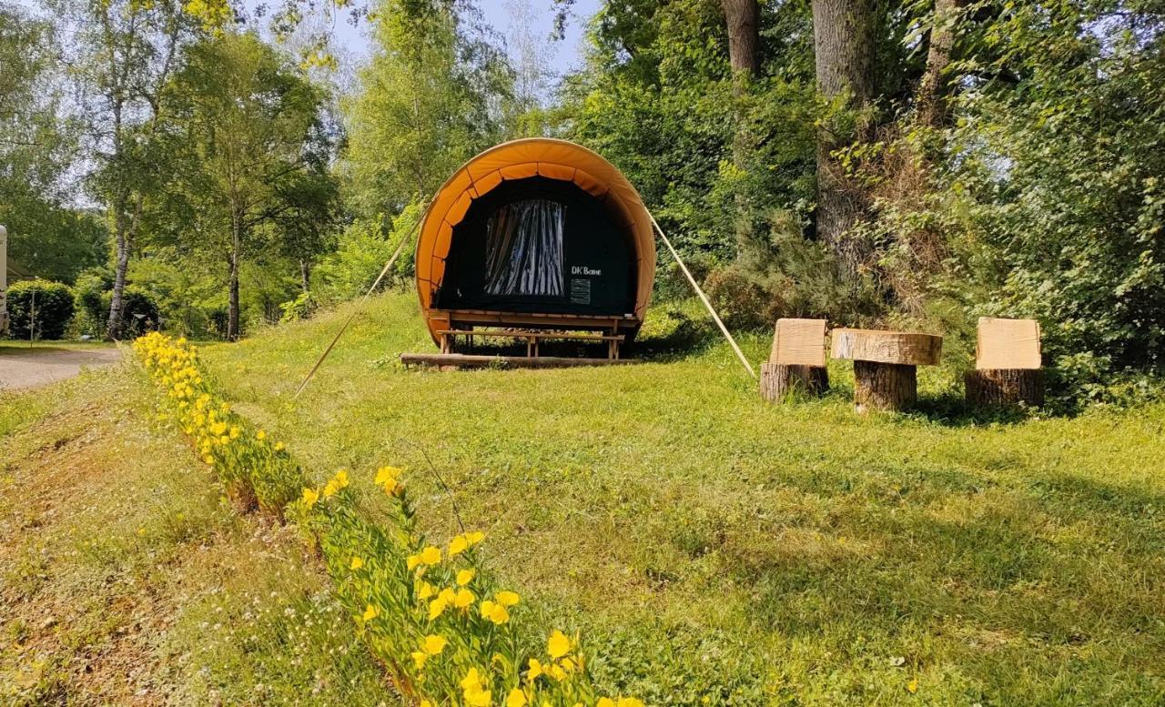 Camping 3 Etoiles - Piscine Chauffee - Vue Montagne Сен-Жирон Экстерьер фото